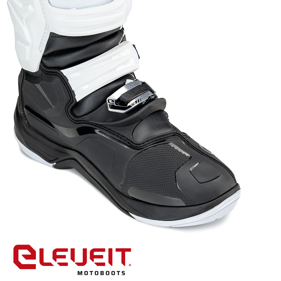 50191ELXLEGENDEV0145_01